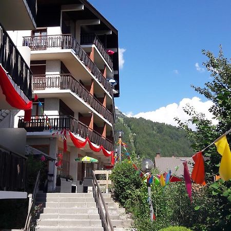 Village Vacances Le Savoy Le Grand-Bornand Exterior photo